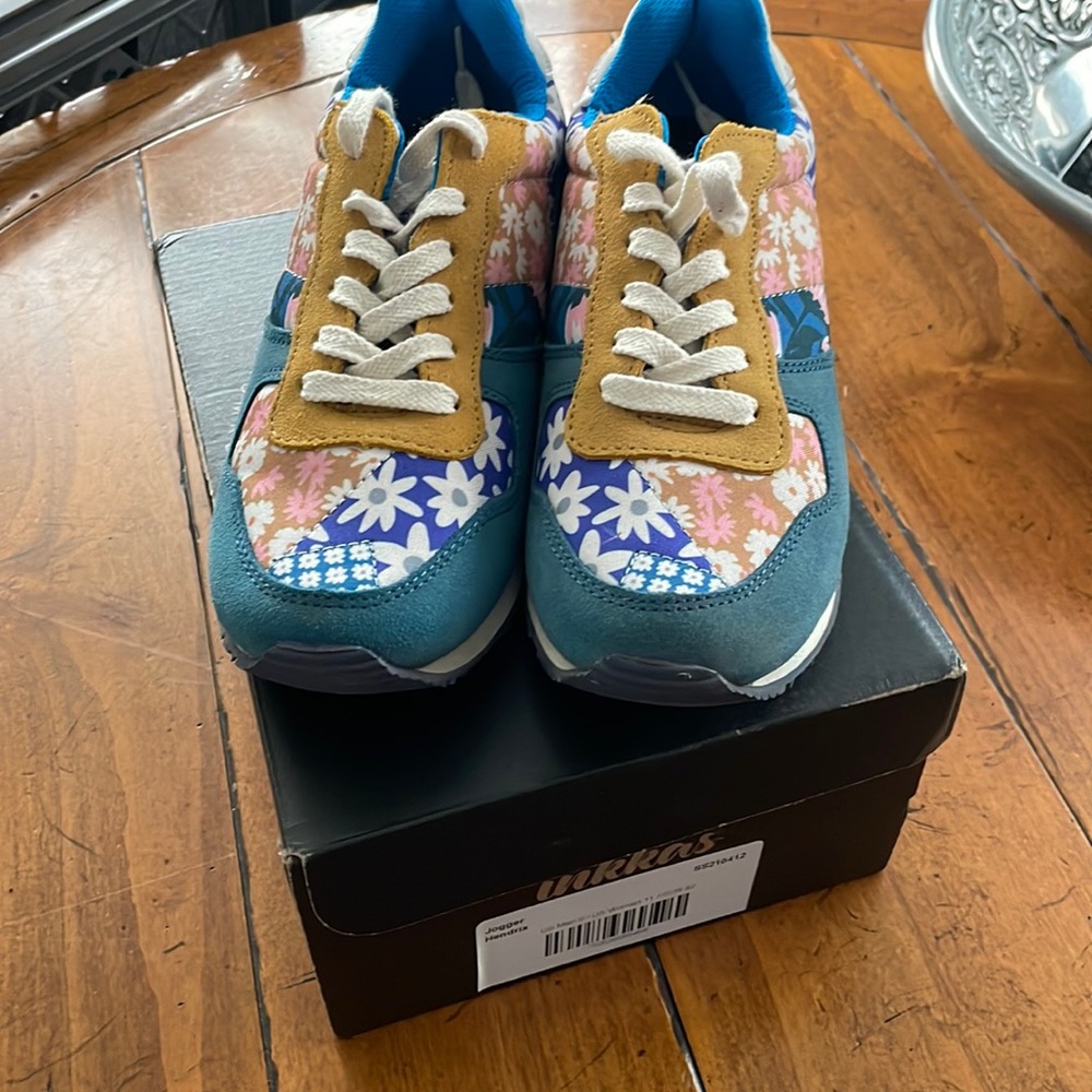 Inkkas world wear sneaker